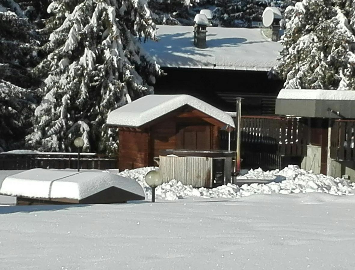 Residence Les Coupoles Champoluc Exterior foto